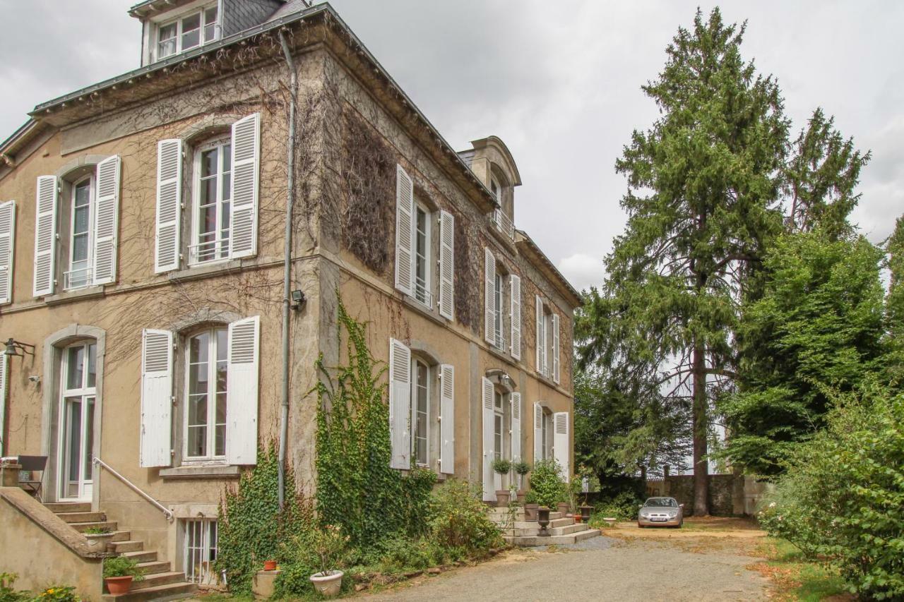 Manoir Des Turets Panzió Yvré-lʼÉvêque Kültér fotó