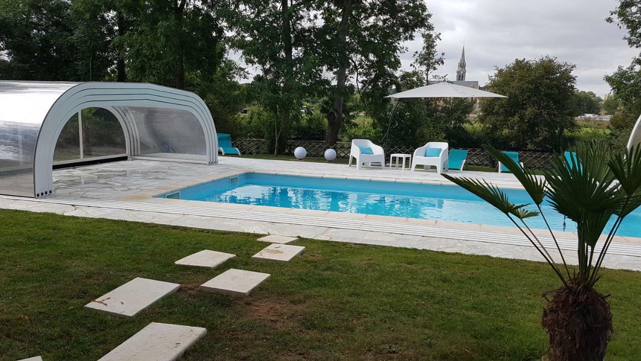 Manoir Des Turets Panzió Yvré-lʼÉvêque Kültér fotó